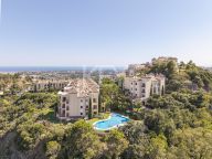 Penthouse for sale in La Quinta, Benahavis