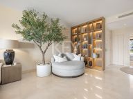 Penthouse for sale in La Quinta, Benahavis