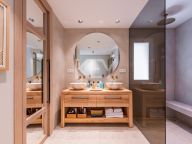 Ground Floor Duplex for sale in Marbella Golden Mile