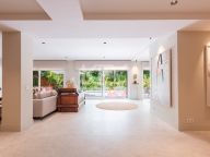 Ground Floor Duplex for sale in Marbella Golden Mile