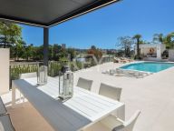Villa for sale in Nueva Andalucia