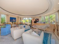 Villa for sale in Nagüeles, Marbella Golden Mile
