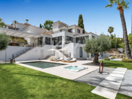 Villa for sale in Los Naranjos Hill Club, Nueva Andalucia