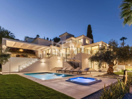 Villa for sale in Los Naranjos Hill Club, Nueva Andalucia