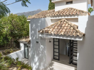 Villa for sale in Los Naranjos Hill Club, Nueva Andalucia