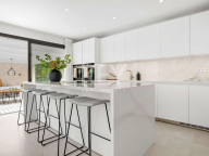 Villa for sale in Los Naranjos Hill Club, Nueva Andalucia