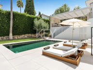Villa for sale in Los Naranjos Hill Club, Nueva Andalucia