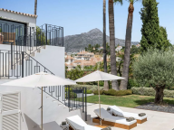 Villa for sale in Los Naranjos Hill Club, Nueva Andalucia