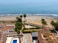 Villa for sale in Cortijo Blanco, San Pedro de Alcantara
