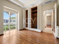 Villa for sale in Cortijo Blanco, San Pedro de Alcantara