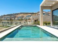 Villa for sale in Benahavis