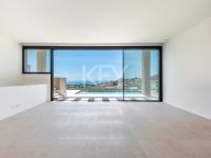 Villa for sale in Benahavis