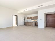 Villa for sale in Benahavis