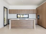 Villa for sale in Benahavis