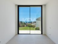 Villa for sale in Benahavis