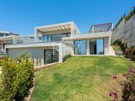 Villa for sale in Benahavis