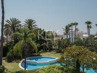 Ground Floor Duplex for sale in Nueva Andalucia