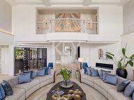 Villa en venta en Marbella Hill Club, Marbella Golden Mile