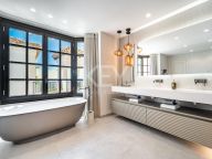 Villa en venta en Marbella Hill Club, Marbella Golden Mile