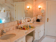 Villa for sale in La Zagaleta, Benahavis