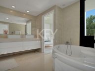 Villa en venta en Monte Mayor, Benahavis