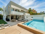 Semi Detached House for sale in Marbella - Puerto Banus