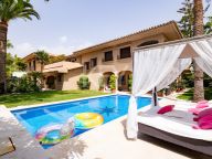 Villa for sale in Los Monteros, Marbella East