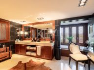 Villa for sale in Los Monteros, Marbella East