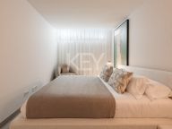 Villa for sale in El Paraiso, Estepona