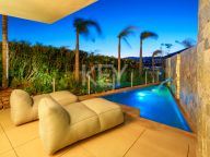 Villa for sale in Nueva Andalucia