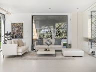 Villa for sale in Rocio de Nagüeles, Marbella Golden Mile