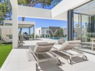 Villa for sale in Rocio de Nagüeles, Marbella Golden Mile