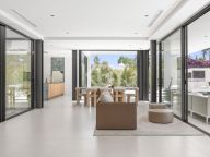 Villa for sale in Rocio de Nagüeles, Marbella Golden Mile