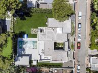 Villa for sale in Rocio de Nagüeles, Marbella Golden Mile