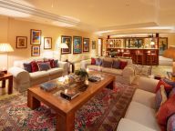 Villa en alquiler en Las Lomas del Marbella Club, Marbella Golden Mile