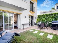 Town House for sale in Marbellamar, Marbella Golden Mile