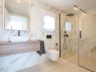 Villa for sale in Estepona