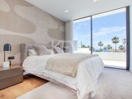 Villa for sale in Estepona