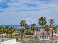 Villa for sale in Estepona