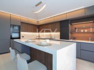 Villa for sale in Estepona