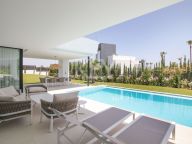 Villa for sale in Estepona