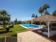 Villa for sale in Marbella East