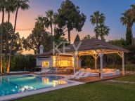 Villa for sale in Marbella East