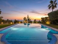 Villa for sale in Marbella East