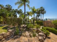 Villa for sale in Marbella East
