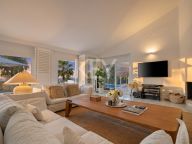 Villa for sale in Marbella East