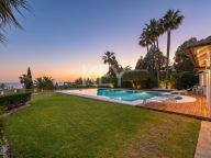 Villa for sale in Marbella East