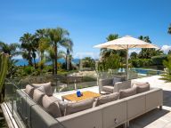 Villa for sale in Marbella East