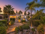 Villa for sale in Marbella East