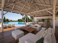 Villa for sale in Marbella East